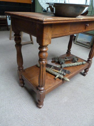 Small Oak Side Table Furniture Mathias Antiquiteiten